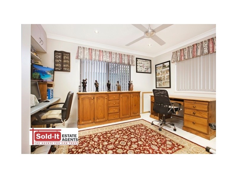 15 Babiana St, Alexandra Hills QLD 4161