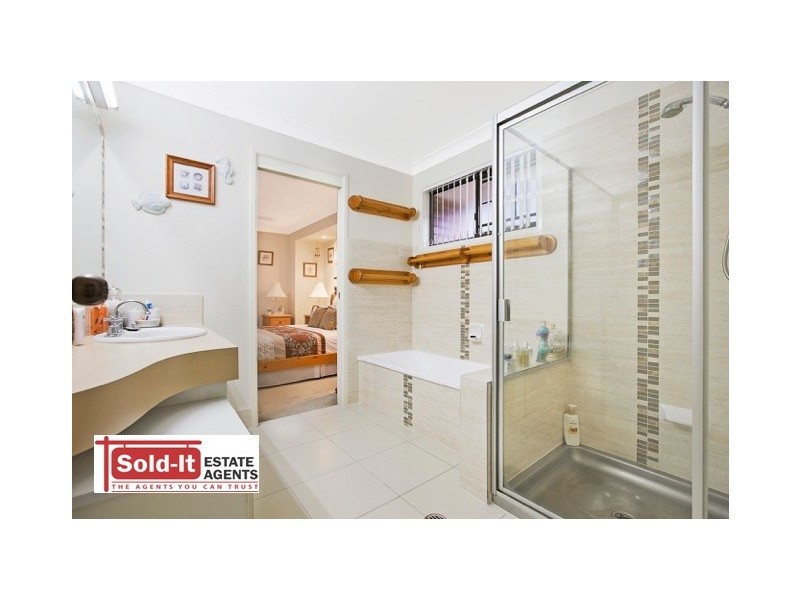 15 Babiana St, Alexandra Hills QLD 4161