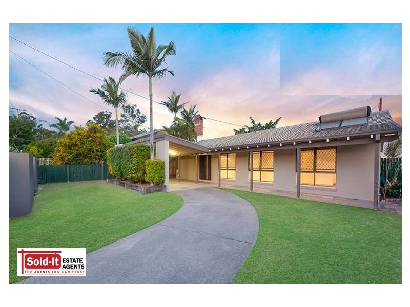 1104 South Pine Rd, Everton Hills QLD 4053