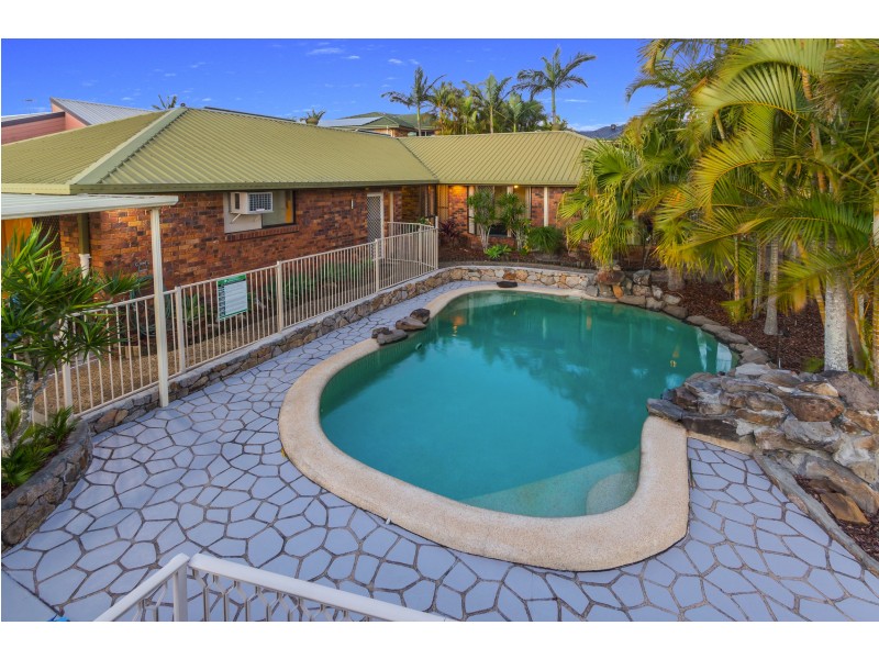6 Downey Ct, Albany Creek QLD 4035
