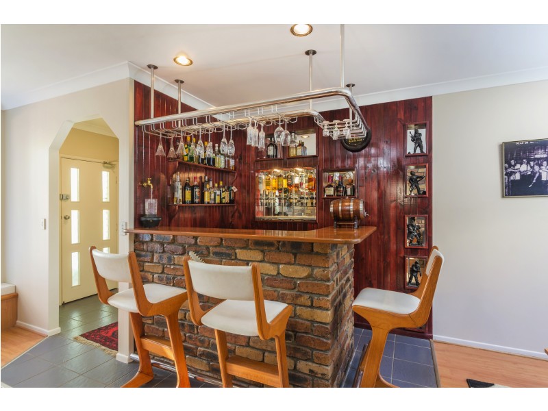 6 Downey Ct, Albany Creek QLD 4035