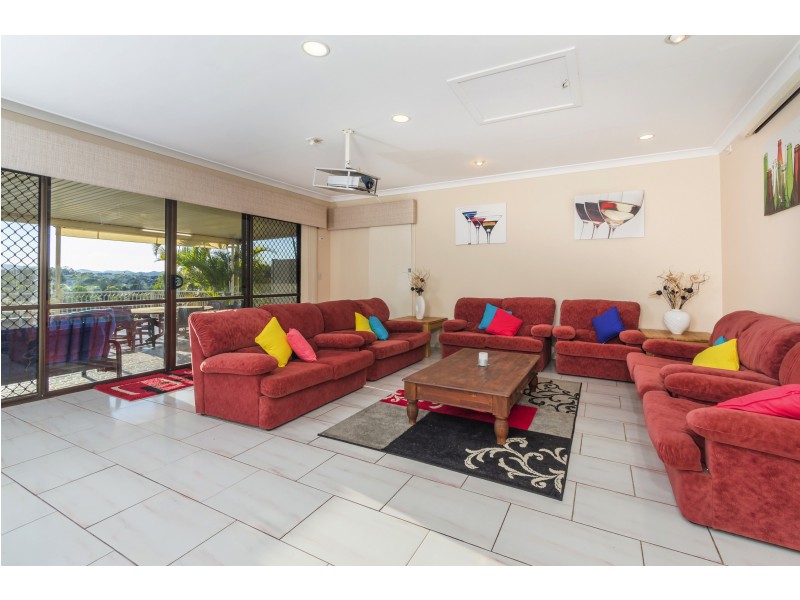6 Downey Ct, Albany Creek QLD 4035