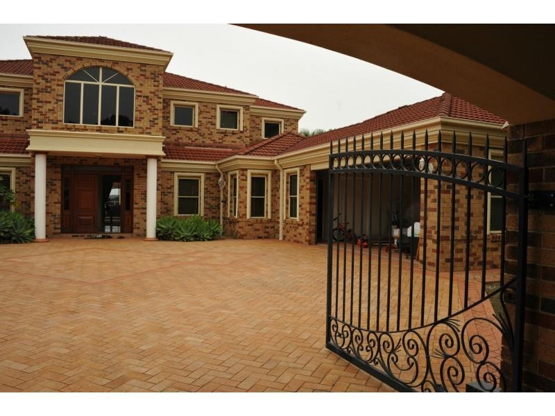 Robina QLD 4226