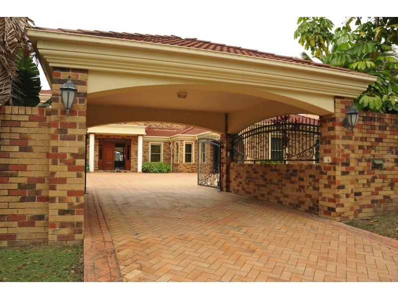 Robina QLD 4226