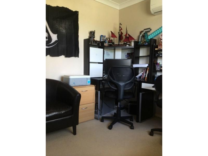 Mount Warren Park QLD 4207