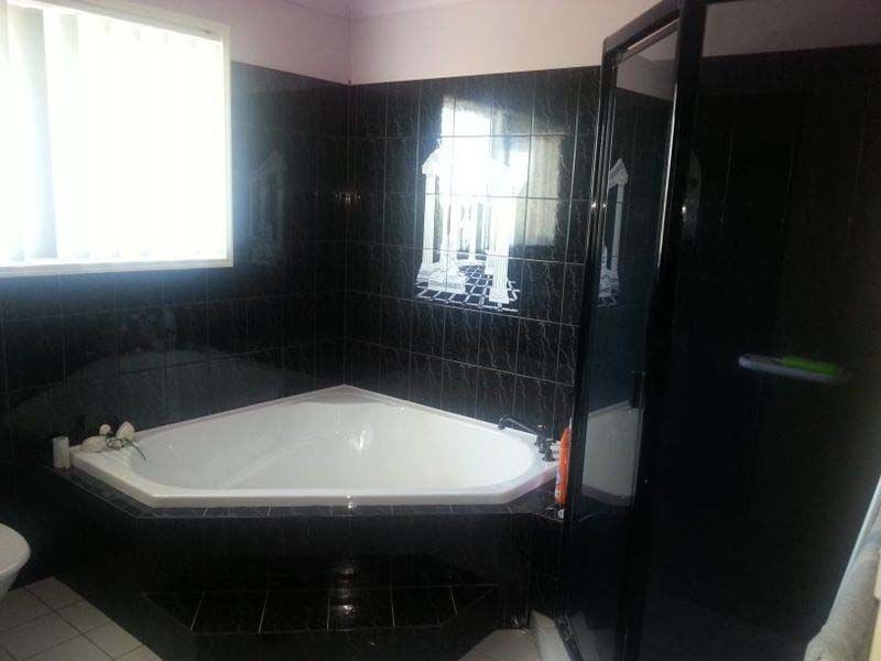 Broadbeach Waters QLD 4218