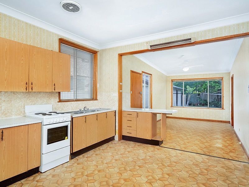 25 Forrest Street, Chifley NSW 2036