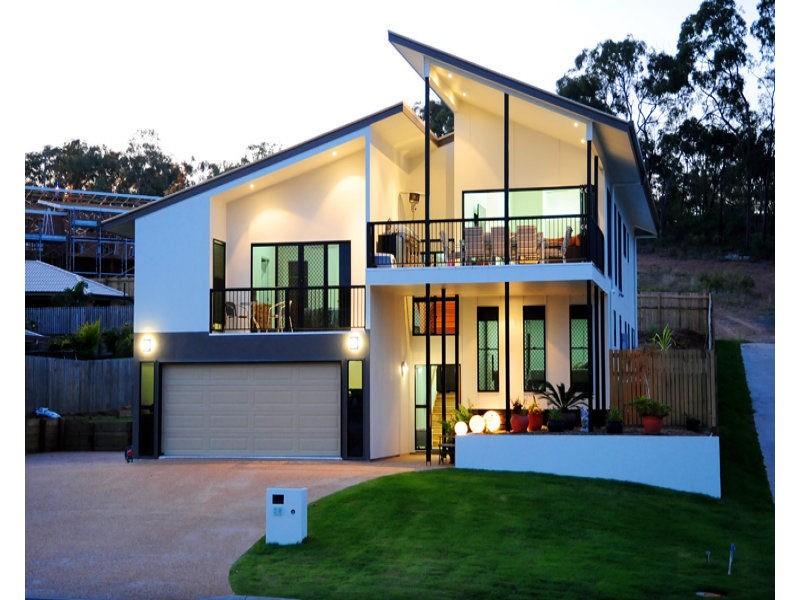 20 Lighthouse Drive, Boyne Island QLD 4680