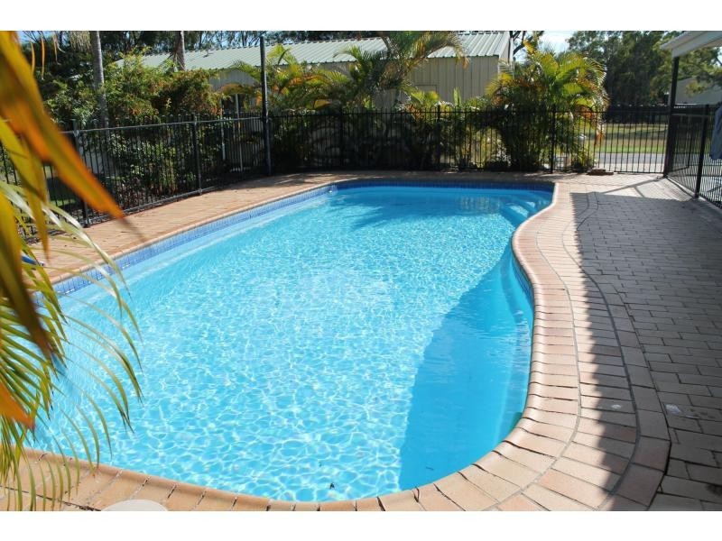 6 Silverton Drive, Tannum Sands QLD 4680