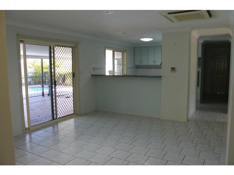 6 Silverton Drive, Tannum Sands QLD 4680