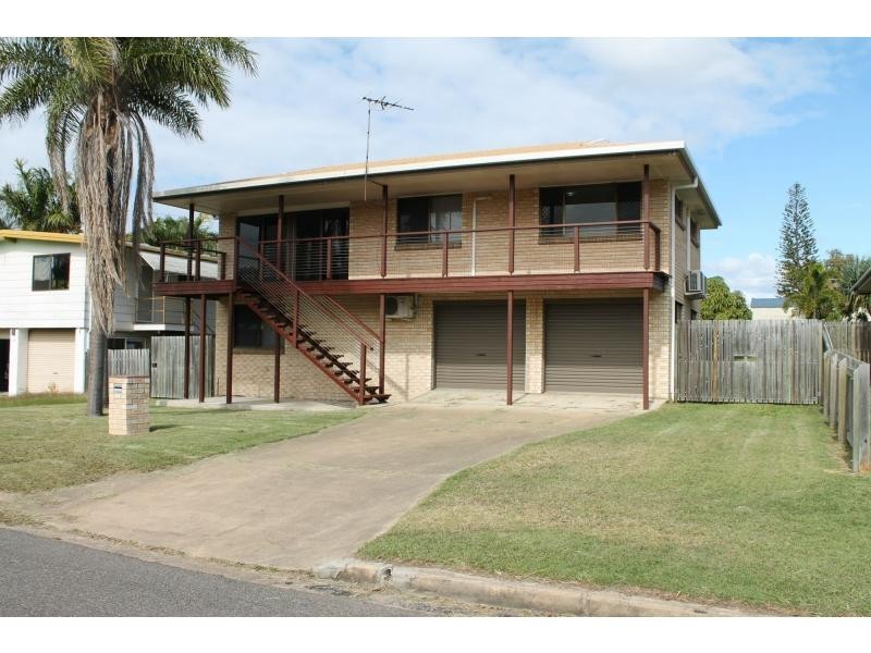 14 Bellemere Court, Boyne Island QLD 4680