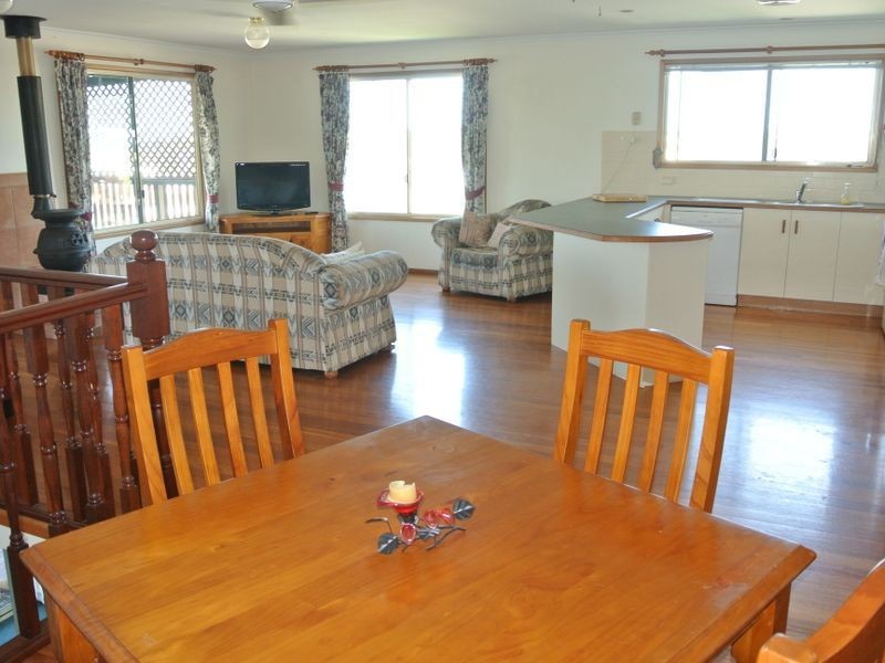 10 Chauvel Court, Boyne Island QLD 4680