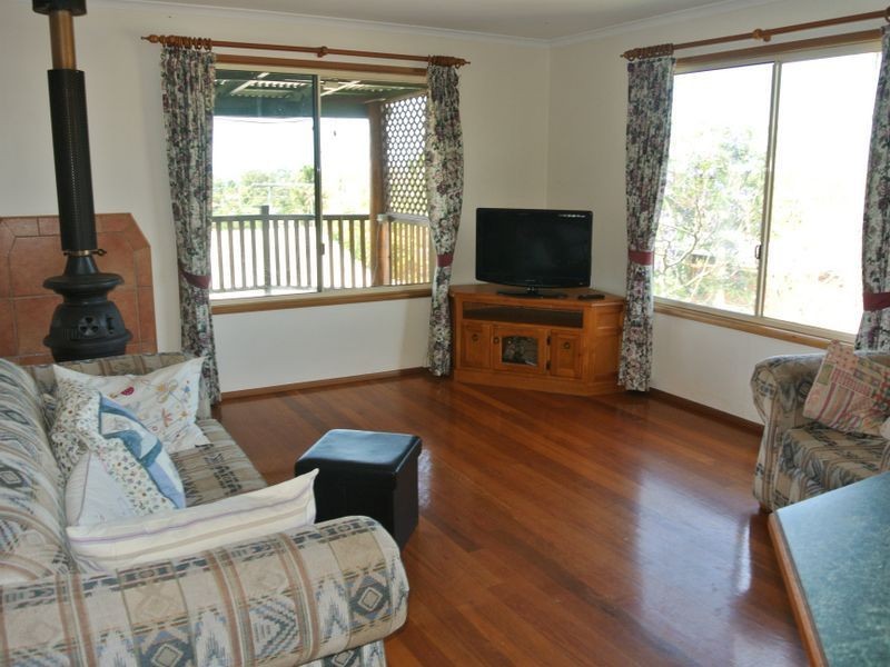 10 Chauvel Court, Boyne Island QLD 4680