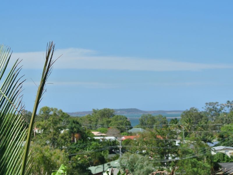 10 Chauvel Court, Boyne Island QLD 4680