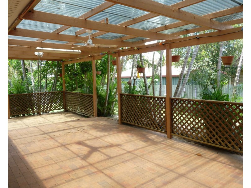 41 Geoffrey Thomas Drive, Tannum Sands QLD 4680