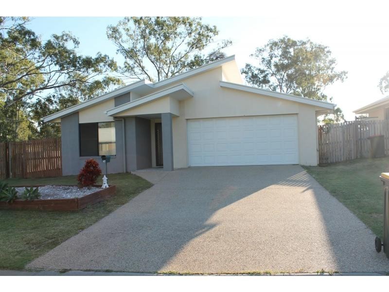 25 Melaleuca Place, Glen Eden QLD 4680