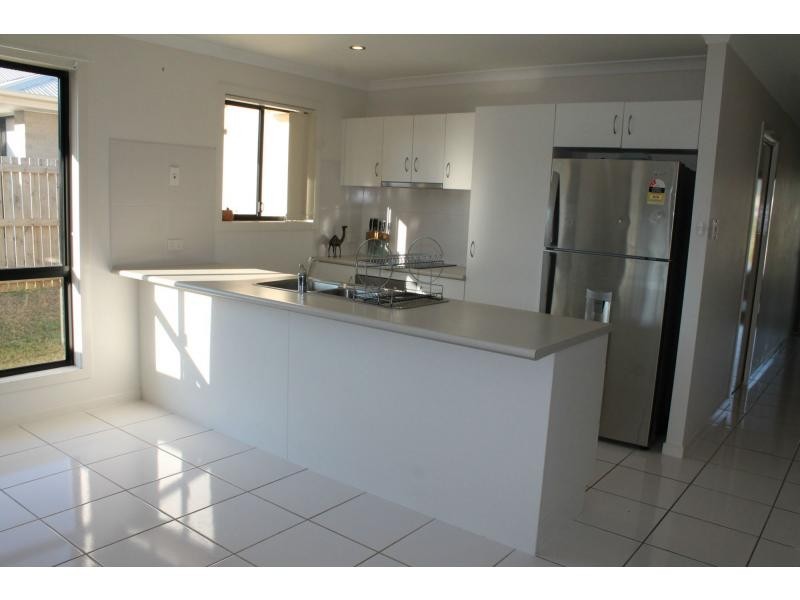 25 Melaleuca Place, Glen Eden QLD 4680