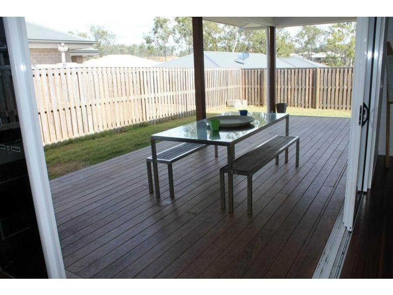 28 Tulipwood Court, Boyne Island QLD 4680