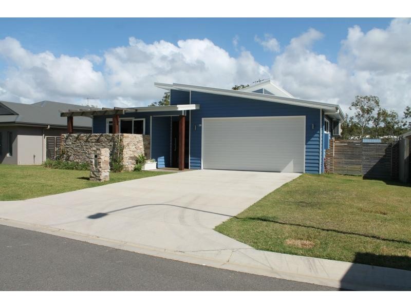 28 Tulipwood Court, Boyne Island QLD 4680