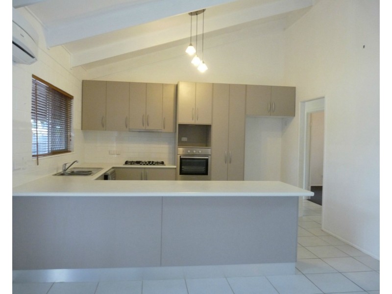 1 Waratah Crescent, Tannum Sands QLD 4680