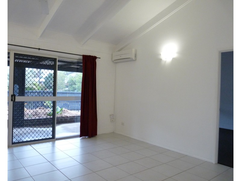 1 Waratah Crescent, Tannum Sands QLD 4680