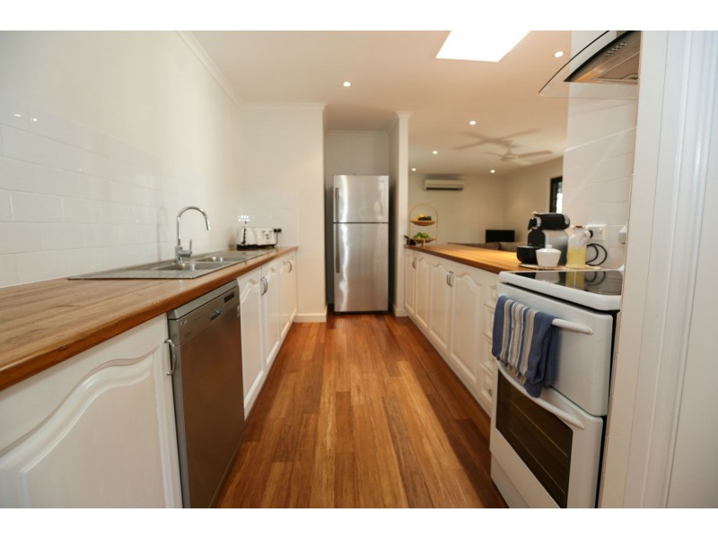 135 Malpas Street, Boyne Island QLD 4680