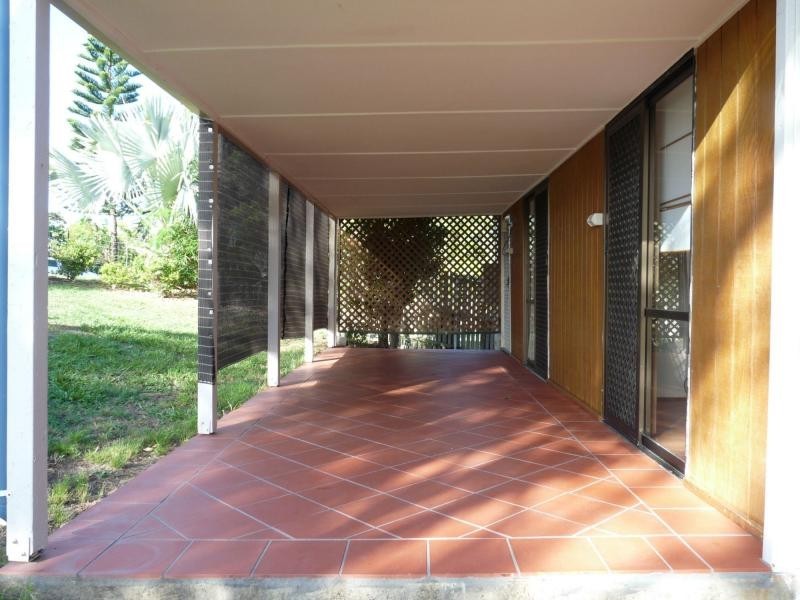 19 Creek Road, Tannum Sands QLD 4680