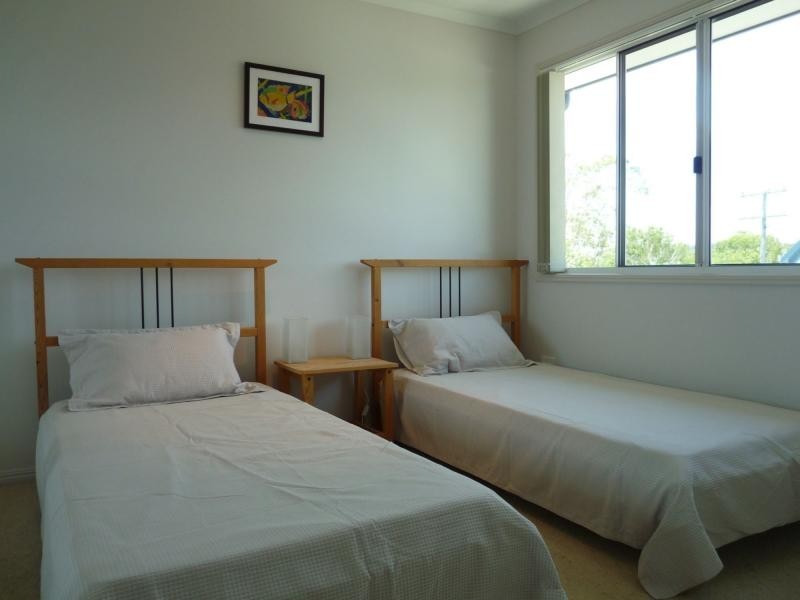2/18 Pacific Avenue, Tannum Sands QLD 4680