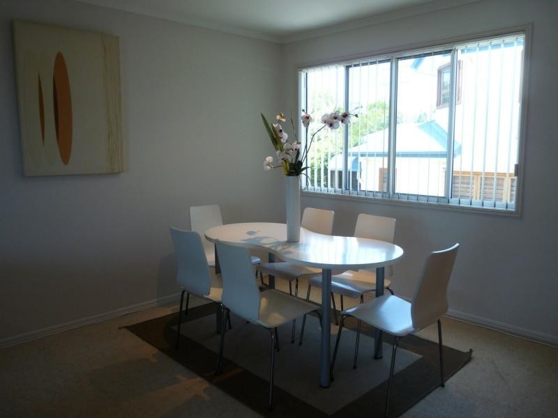 2/18 Pacific Avenue, Tannum Sands QLD 4680