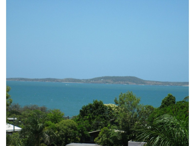 2/18 Pacific Avenue, Tannum Sands QLD 4680