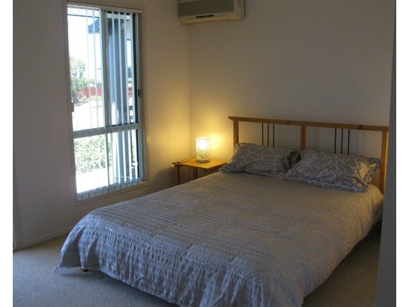 2/18 Pacific Avenue, Tannum Sands QLD 4680