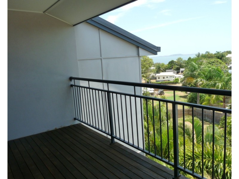2/18 Pacific Avenue, Tannum Sands QLD 4680
