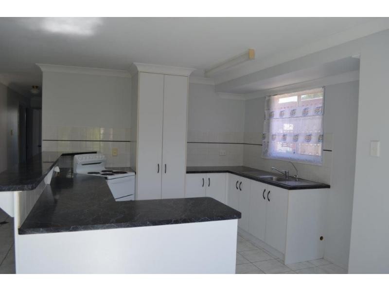 7 Belah Court, Boyne Island QLD 4680