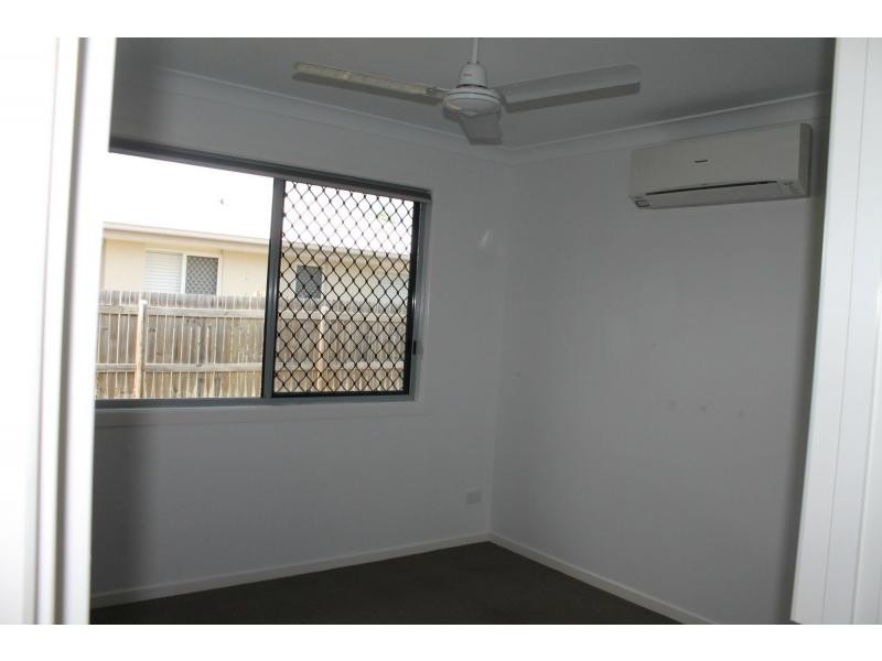 30 Daintree Boulevard, New Auckland QLD 4680