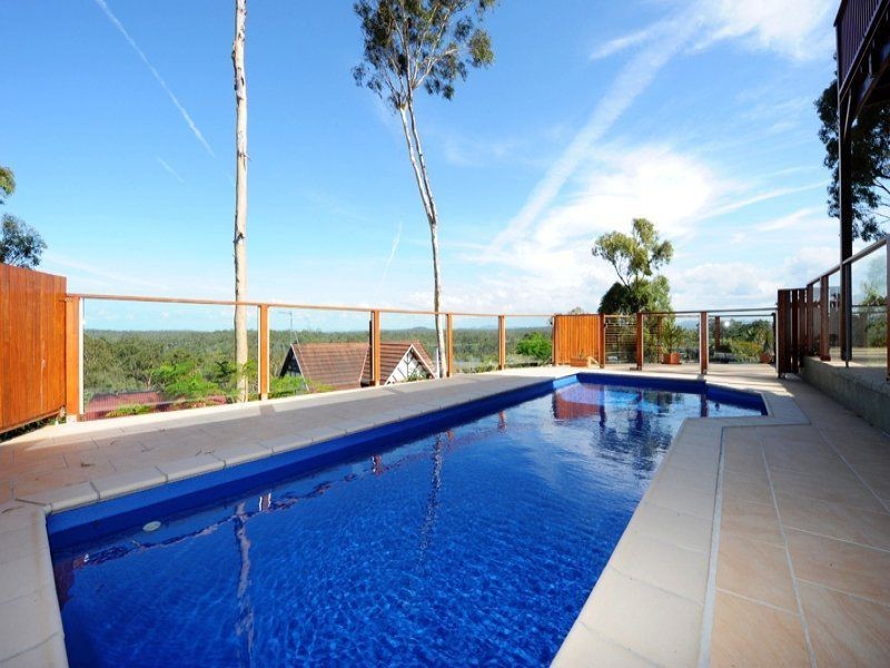 18 Sayre Crescent, Boyne Island QLD 4680