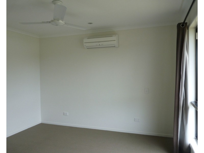 17 Richard Street, Boyne Island QLD 4680