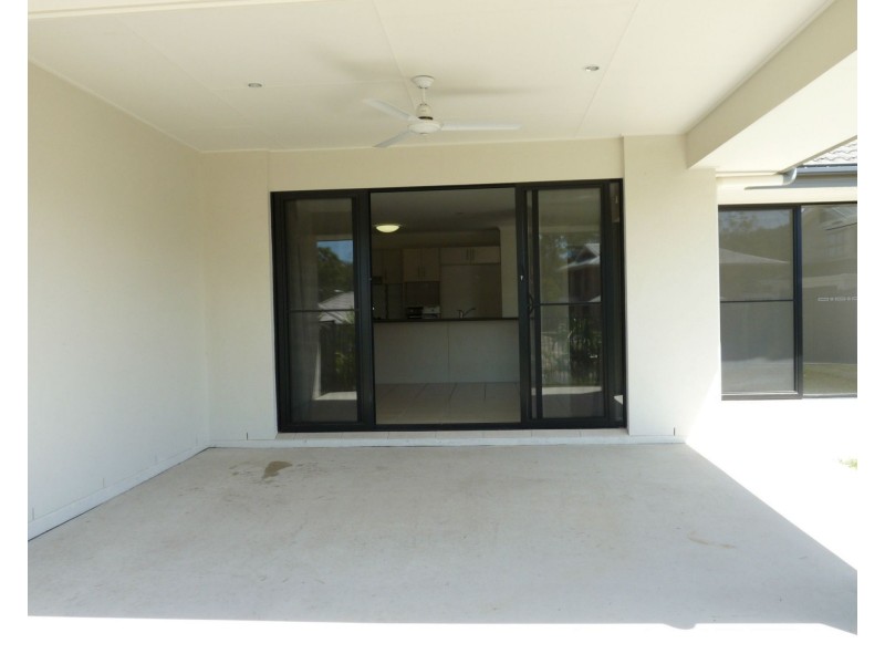 17 Richard Street, Boyne Island QLD 4680