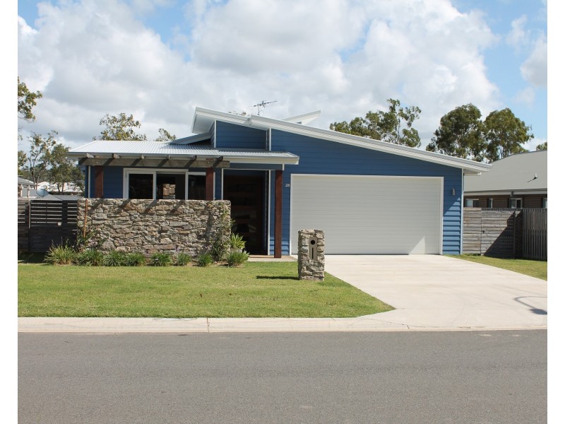 28 Tulipwood Court, Boyne Island QLD 4680