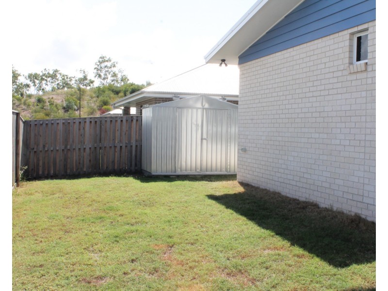 28 Tulipwood Court, Boyne Island QLD 4680