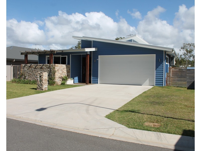 28 Tulipwood Court, Boyne Island QLD 4680