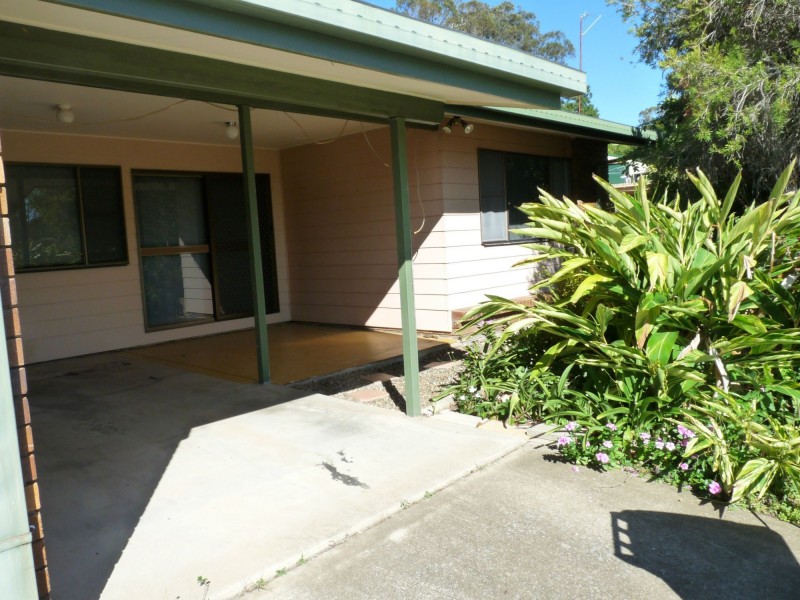 2/44 Sayre Crescent, Boyne Island QLD 4680