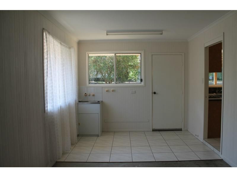 40 Beltana Drive, Boyne Island QLD 4680