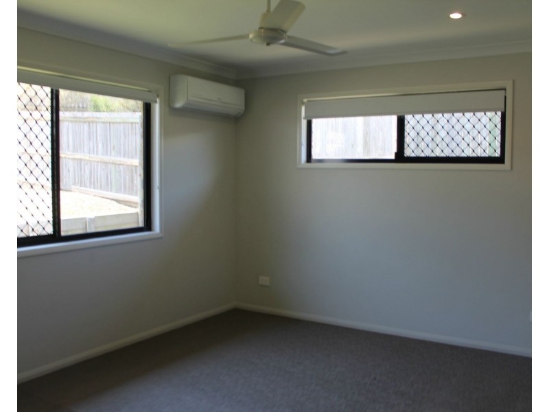 73 Daintree Avenue, New Auckland QLD 4680