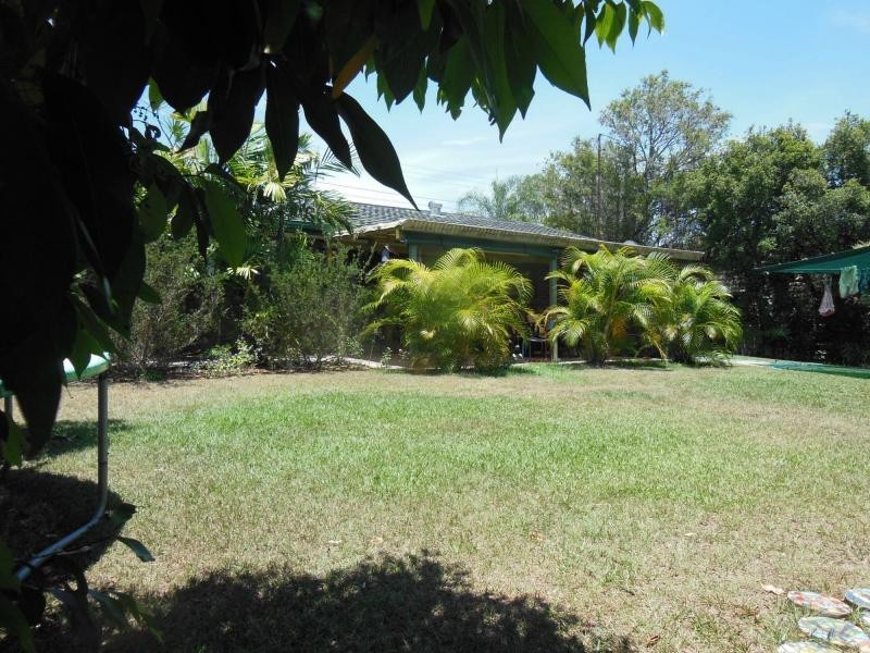 4 Hayes Avenue, Boyne Island QLD 4680