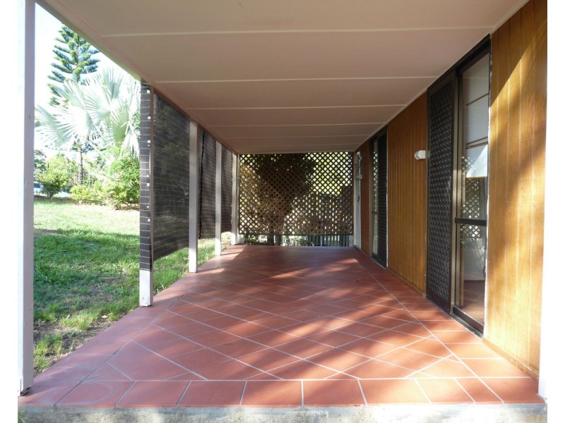 19 Creek Road, Tannum Sands QLD 4680