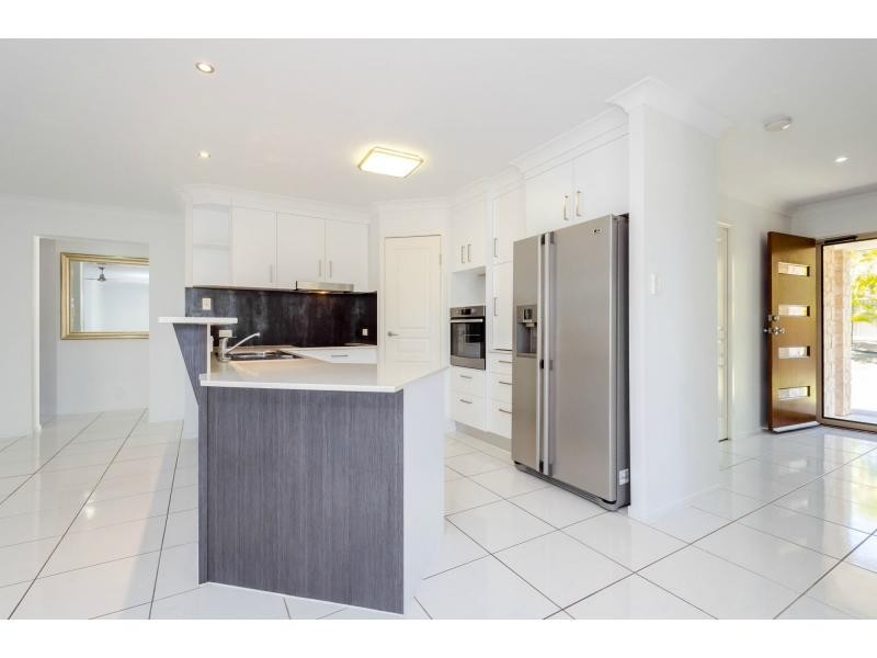1 Karumba Court, Tannum Sands QLD 4680