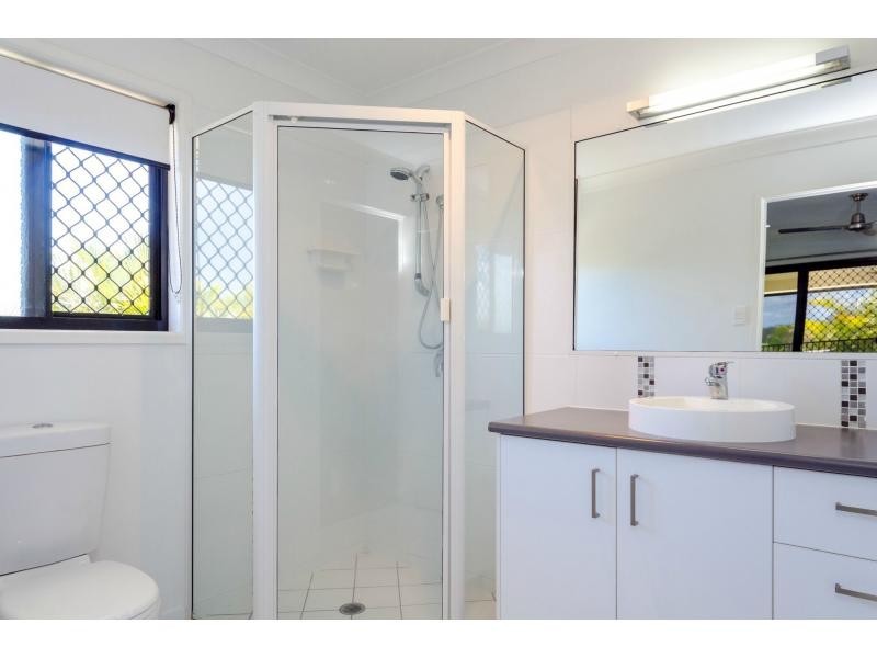 1 Karumba Court, Tannum Sands QLD 4680