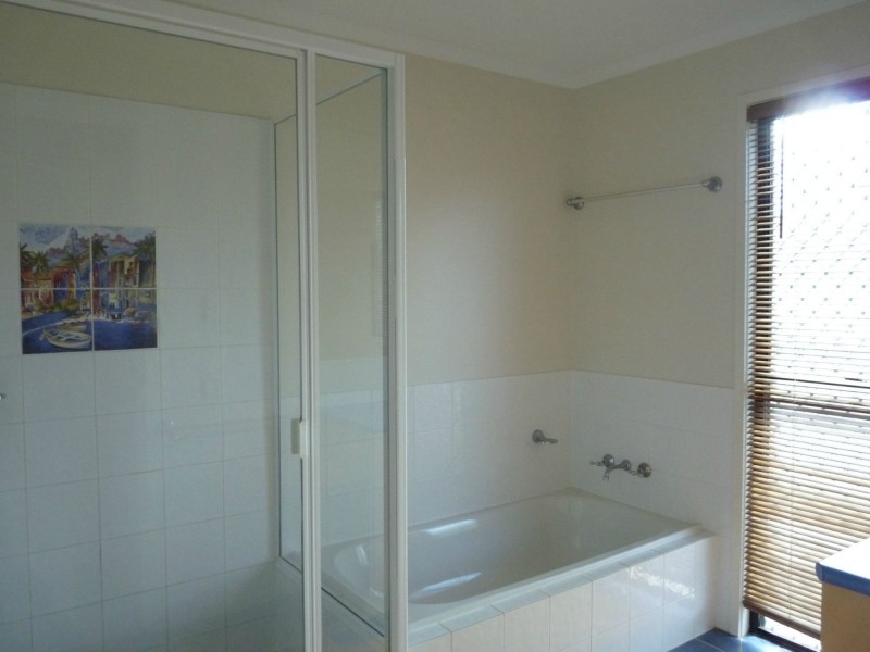 74 Broadacres Drive, Tannum Sands QLD 4680