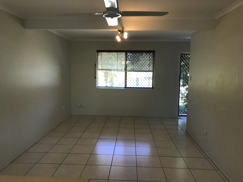 2/4 Lamington Drive, South Gladstone QLD 4680