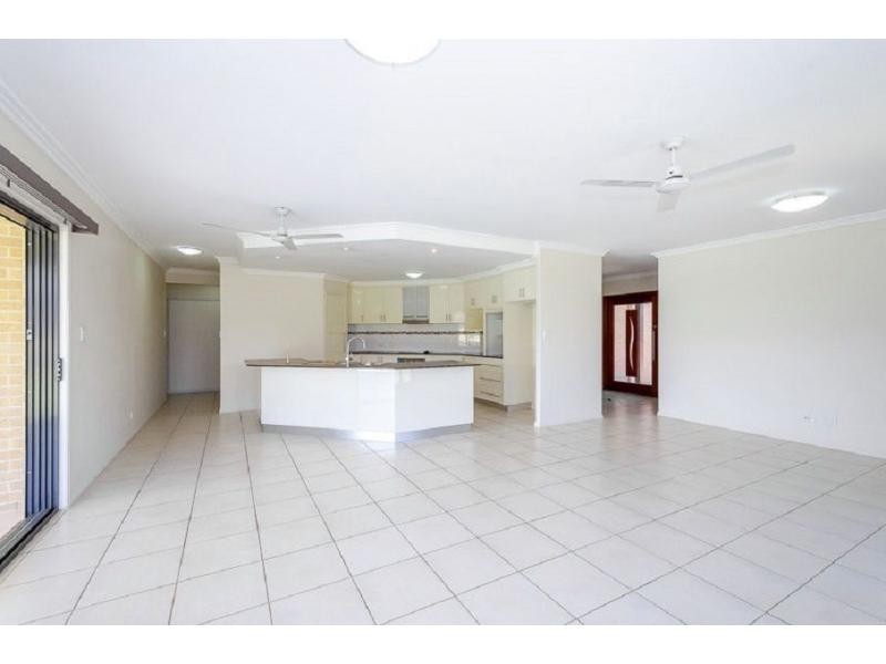 11 Tuckerbox Court, Glen Eden QLD 4680